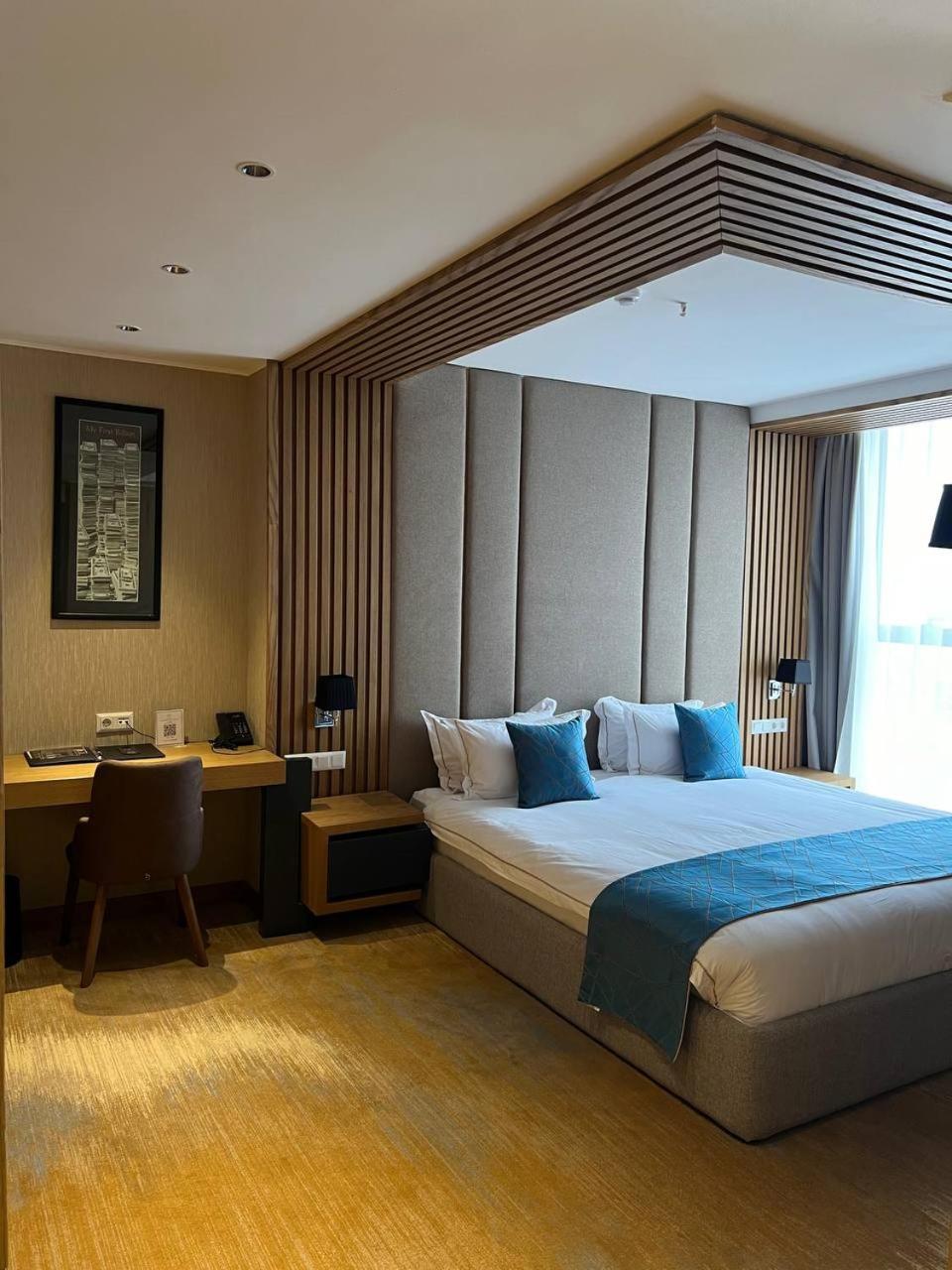 Sofia International Hotel บิชเคก ภายนอก รูปภาพ