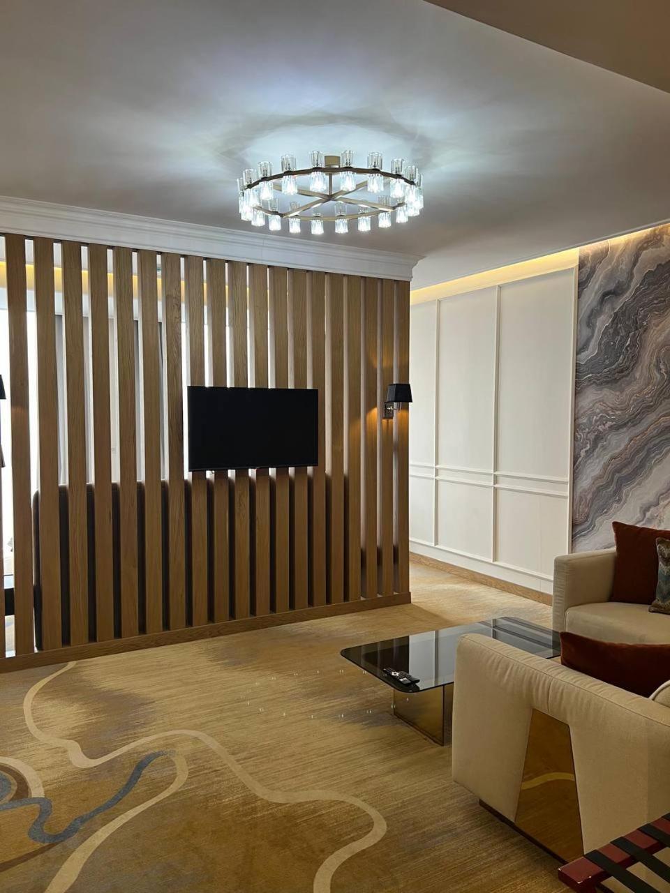 Sofia International Hotel บิชเคก ภายนอก รูปภาพ