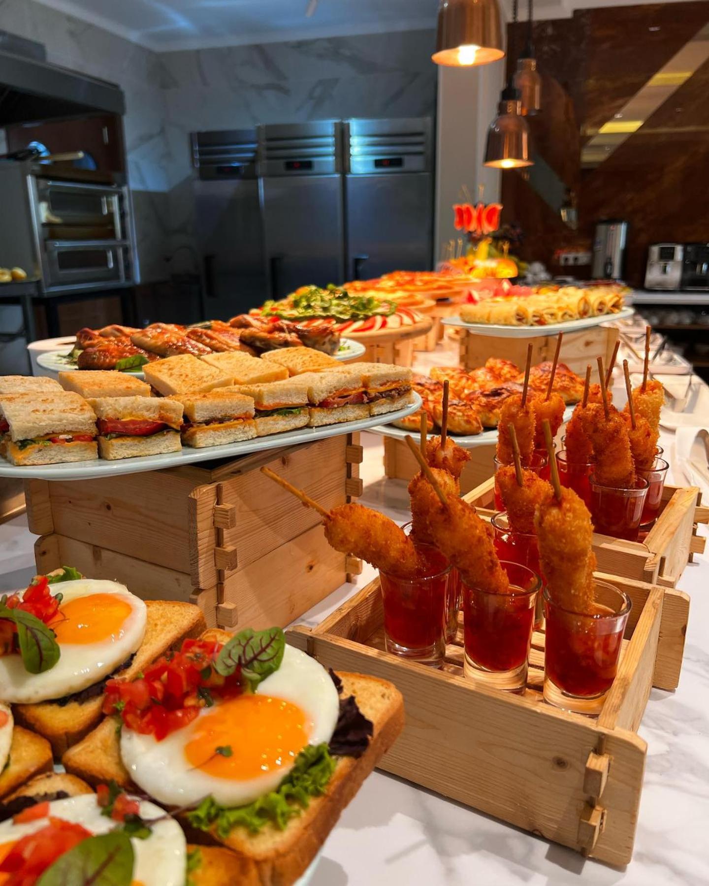 Sofia International Hotel บิชเคก ภายนอก รูปภาพ